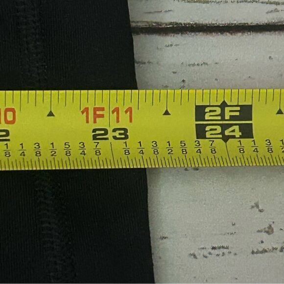 Nike Element Women's 1/2-Zip Running Top Black Plus Size 2X CZ2849-010 - Picture 7 of 8